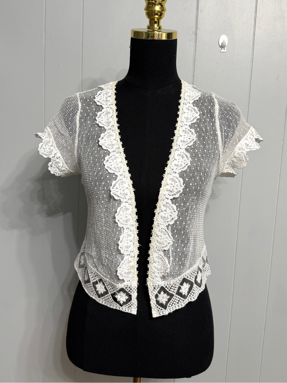 #14)  Ultra Pink White Crochet Lace Bolero Top